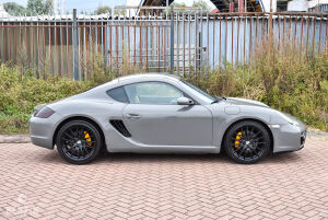 Porsche Cayman S - 2006