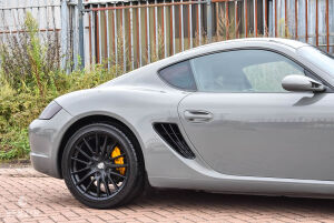 Porsche Cayman S - 2006