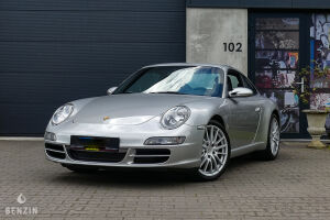 Porsche 911 type 997 Carrera - 2004