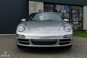 Porsche 911 type 997 Carrera - 2004
