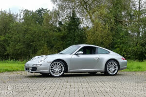Porsche 911 type 997 Carrera - 2004