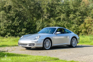 Porsche 911 type 997 Carrera - 2004