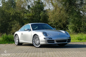 Porsche 911 type 997 Carrera - 2004