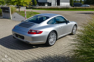 Porsche 911 type 997 Carrera - 2004