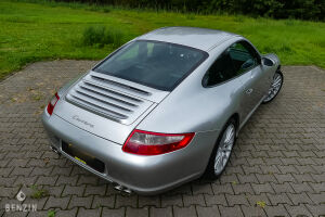 Porsche 911 type 997 Carrera - 2004