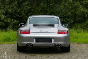 Porsche 911 type 997 Carrera - 2004