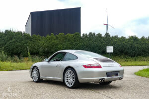 Porsche 911 type 997 Carrera - 2004