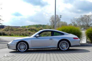 Porsche 911 type 997 Carrera - 2004