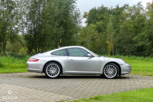 Porsche 911 type 997 Carrera - 2004