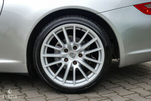 Porsche 911 type 997 Carrera - 2004