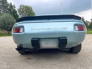 Porsche 928 - 1982