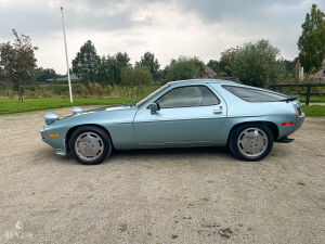 Porsche 928 - 1982