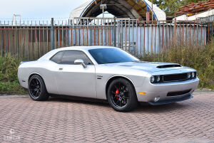 Dodge Challenger SRT - 2010