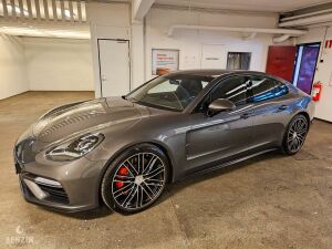 Porsche Panamera Turbo PDK - 2017