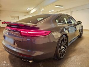 Porsche Panamera Turbo PDK - 2017