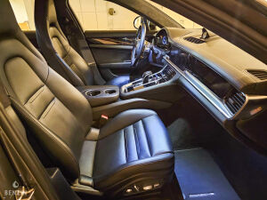 Porsche Panamera Turbo PDK - 2017