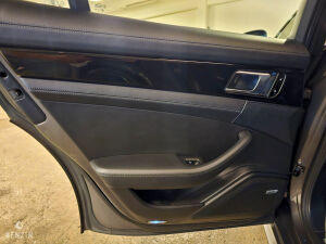 Porsche Panamera Turbo PDK - 2017