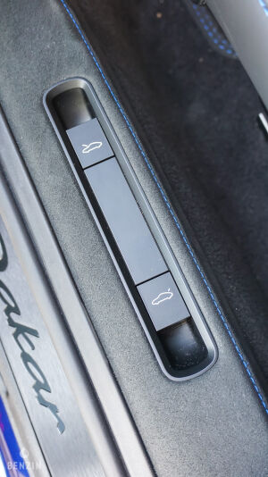 Porsche 911 Type 992 Dakar n°0123/2500 - 2024