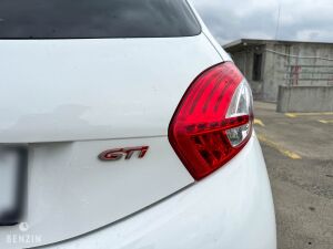 Peugeot 208 GTI 87k km - 2013