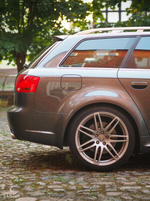 Audi RS4 Avant B7 - 2007