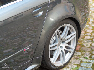 Audi RS4 Avant B7 - 2007