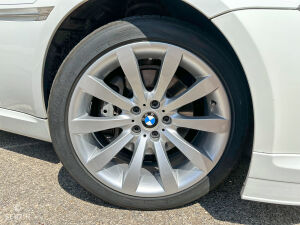 BMW 650i e64 - 2006