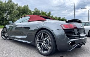Audi R8 V10 Spyder - 2012