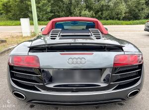 Audi R8 V10 Spyder - 2012