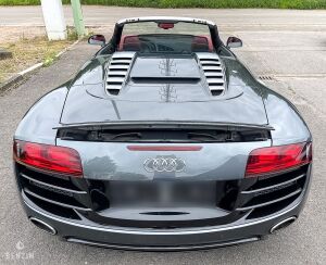 Audi R8 V10 Spyder - 2012