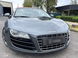 Audi R8 V10 Spyder - 2012