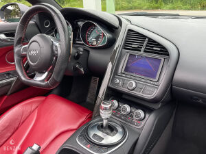 Audi R8 V10 Spyder - 2012