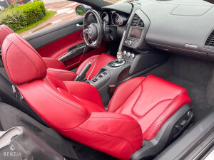 Audi R8 V10 Spyder - 2012