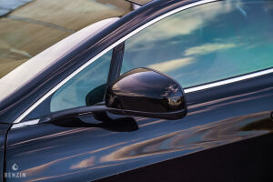 Aston Martin V8 Vantage S - 2011