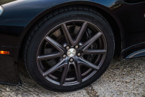 Aston Martin V8 Vantage S - 2011