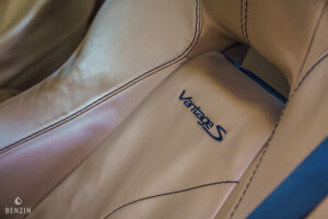 Aston Martin V8 Vantage S - 2011