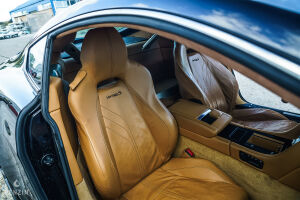 Aston Martin V8 Vantage S - 2011