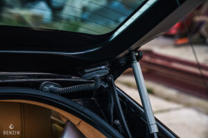 Aston Martin V8 Vantage S - 2011