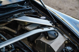 Aston Martin V8 Vantage S - 2011