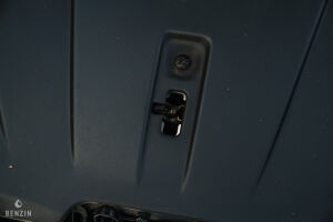 Aston Martin V8 Vantage S - 2011