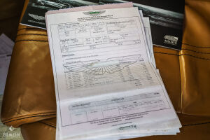 Aston Martin V8 Vantage S - 2011