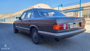 Mercedes-Benz 380 SE W126 - 1988