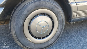 Mercedes-Benz 380 SE W126 - 1988