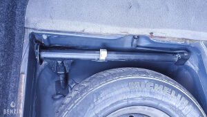 Mercedes-Benz 380 SE W126 - 1988