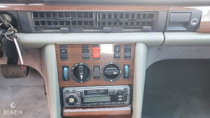 Mercedes-Benz 380 SE W126 - 1988