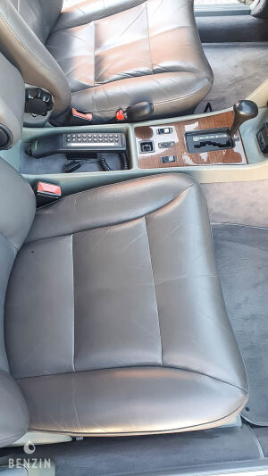 Mercedes-Benz 380 SE W126 - 1988