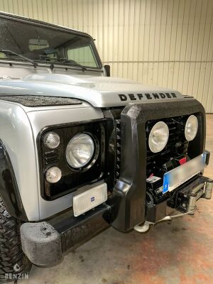 Land Rover Defender 90 Td4 Black Edition 25k km - 2014