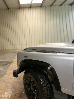 Land Rover Defender 90 Td4 Black Edition 25k km - 2014