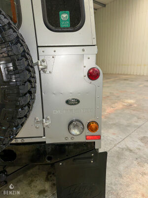 Land Rover Defender 90 Td4 Black Edition 25k km - 2014