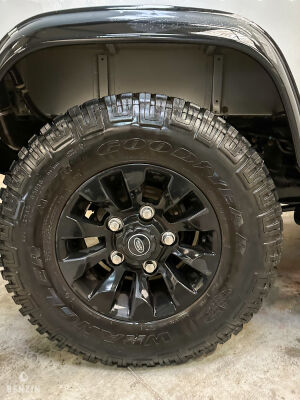 Land Rover Defender 90 Td4 Black Edition 25k km - 2014