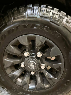 Land Rover Defender 90 Td4 Black Edition 25k km - 2014